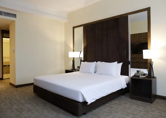 Louis Tavern Hotel Bangkok