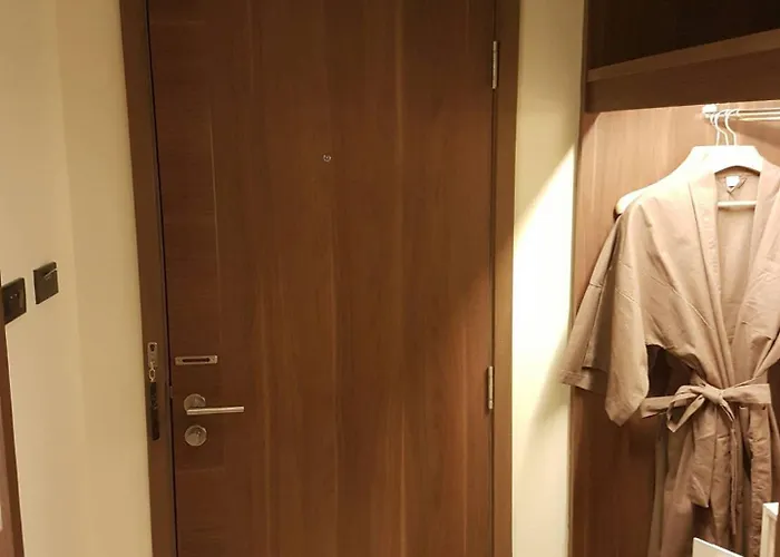 Louis Tavern Hotel Bangkok
