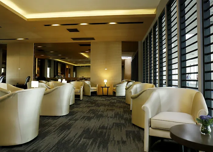 Hotel Louis Tavern Bangkok