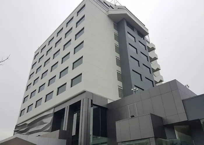 Louis Tavern Hotel 3*