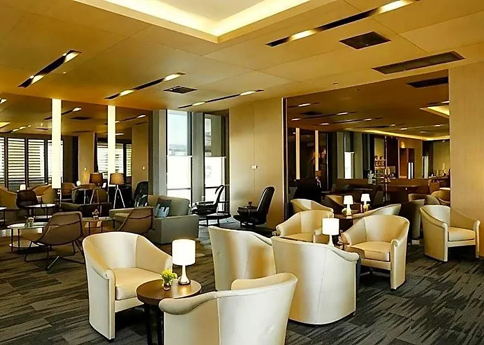 Louis Tavern Hotel Bangkok