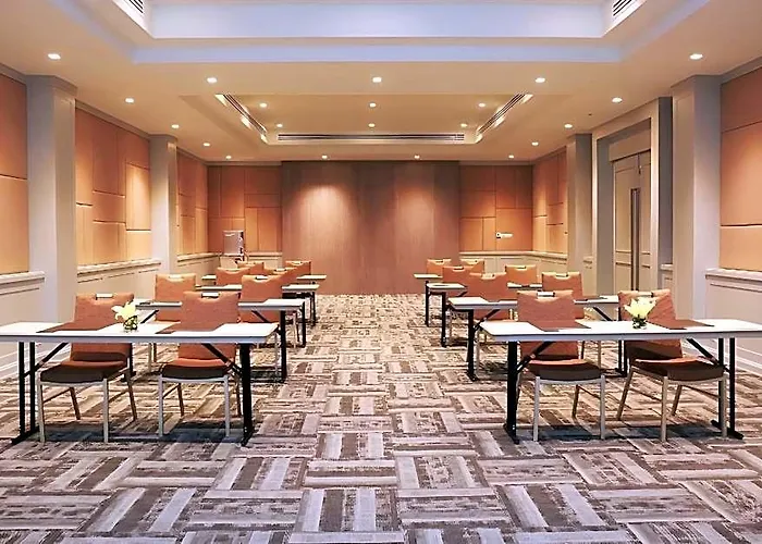 Louis Tavern 3*