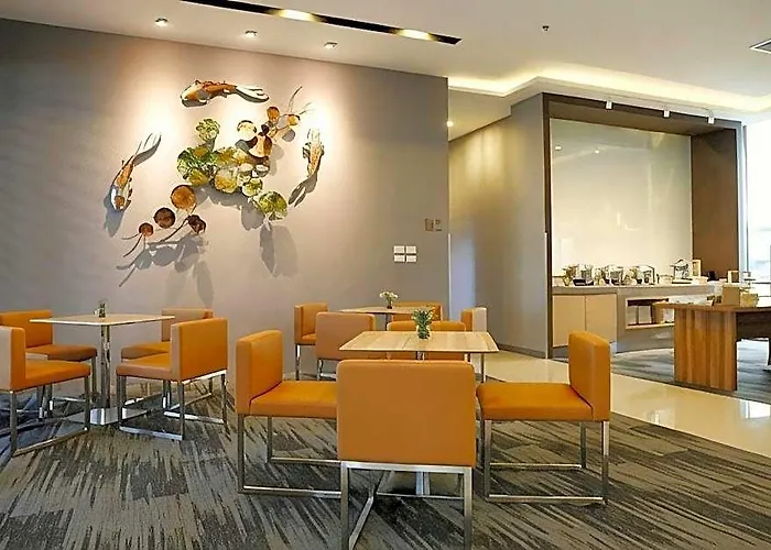 Hotel Louis Tavern Bangkok