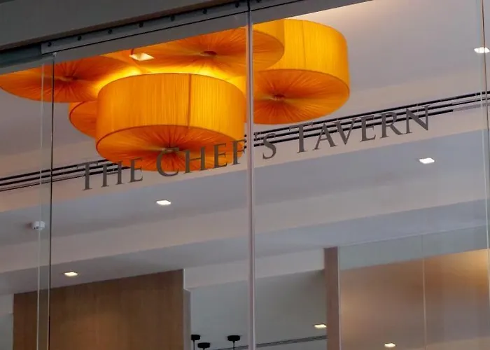 Hotel Louis Tavern Bangkok