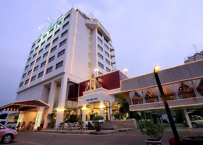 Louis Tavern Bangkok