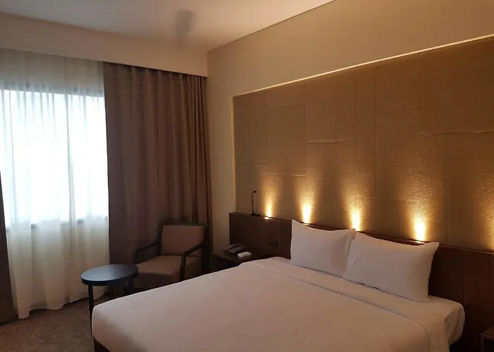 Hotel Louis Tavern Bangkok